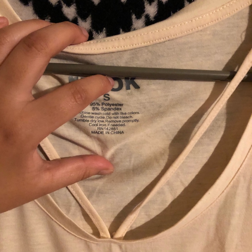 RU.OK ,v-cut strip shirt